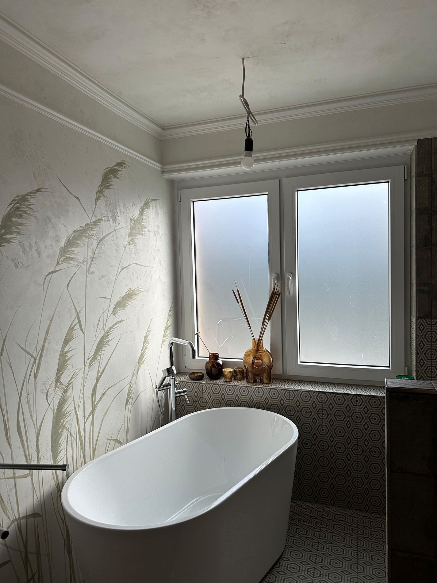 Marosia-Malerbetrieb-Warendorf-Simone-Boehmann-Badezimmer-Raumdesin-mit-Badewanne