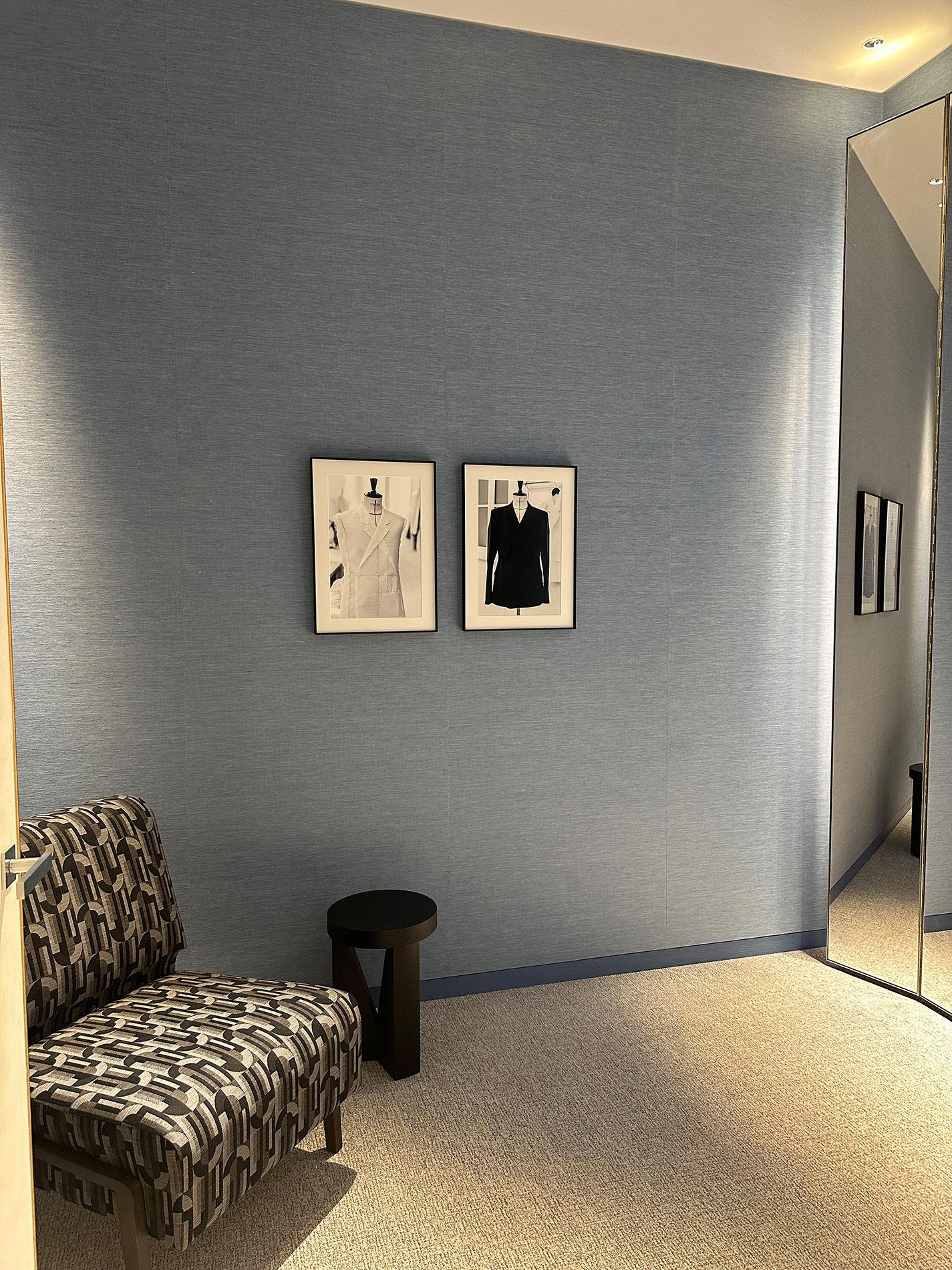 Marosia-Malerbetrieb-Warendorf-Simone-Boehmann-Raumdesign-Tapete-blau (2)